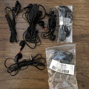 BUNDLE-6 new mobile phone EAR BUDS & 4 POWER ADAPTERS.  All working.
